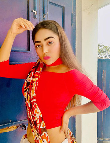 MG Road Female Escort Saloni